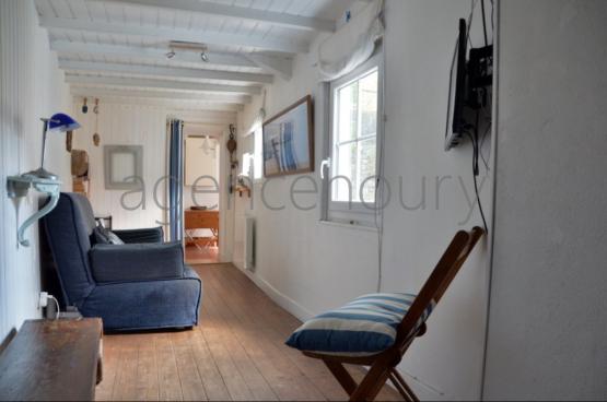 Rarissime � Palais, cet appartement b�n�ficie de deux terrasses ensoleill�es jusqu'au soir en �t�. 