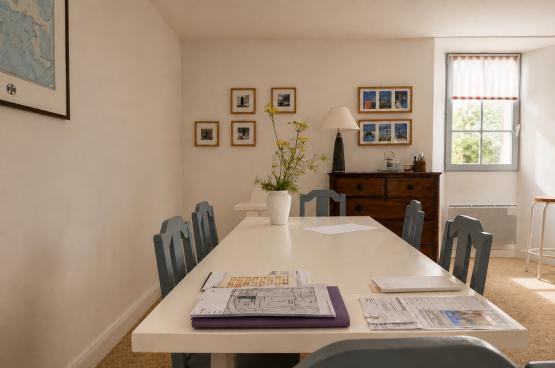 Charmante maison de ville avec ext�rieur arbor� au calme dans le centre de Palais