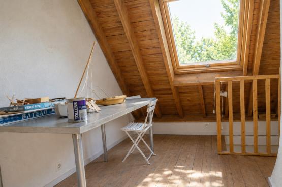 Charmante maison de ville avec ext�rieur arbor� au calme dans le centre de Palais