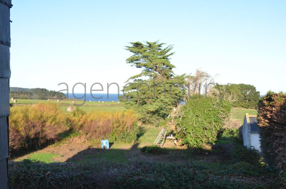 La campagne � la mer : des paysages typiques de Belle-Ile.