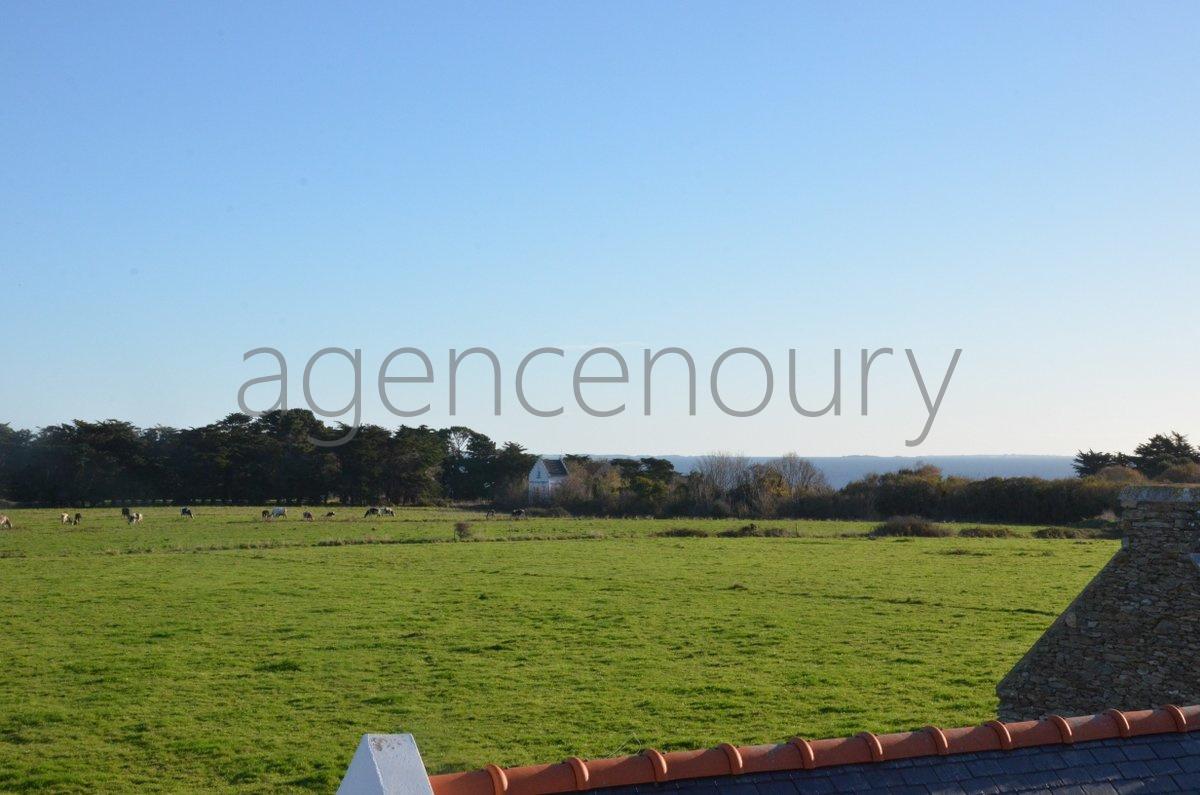 La campagne � la mer : des paysages typiques de Belle-Ile.