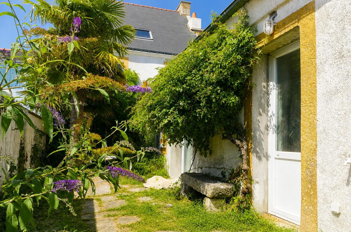 Petit loft neuf, a proximit� du bourg de palais