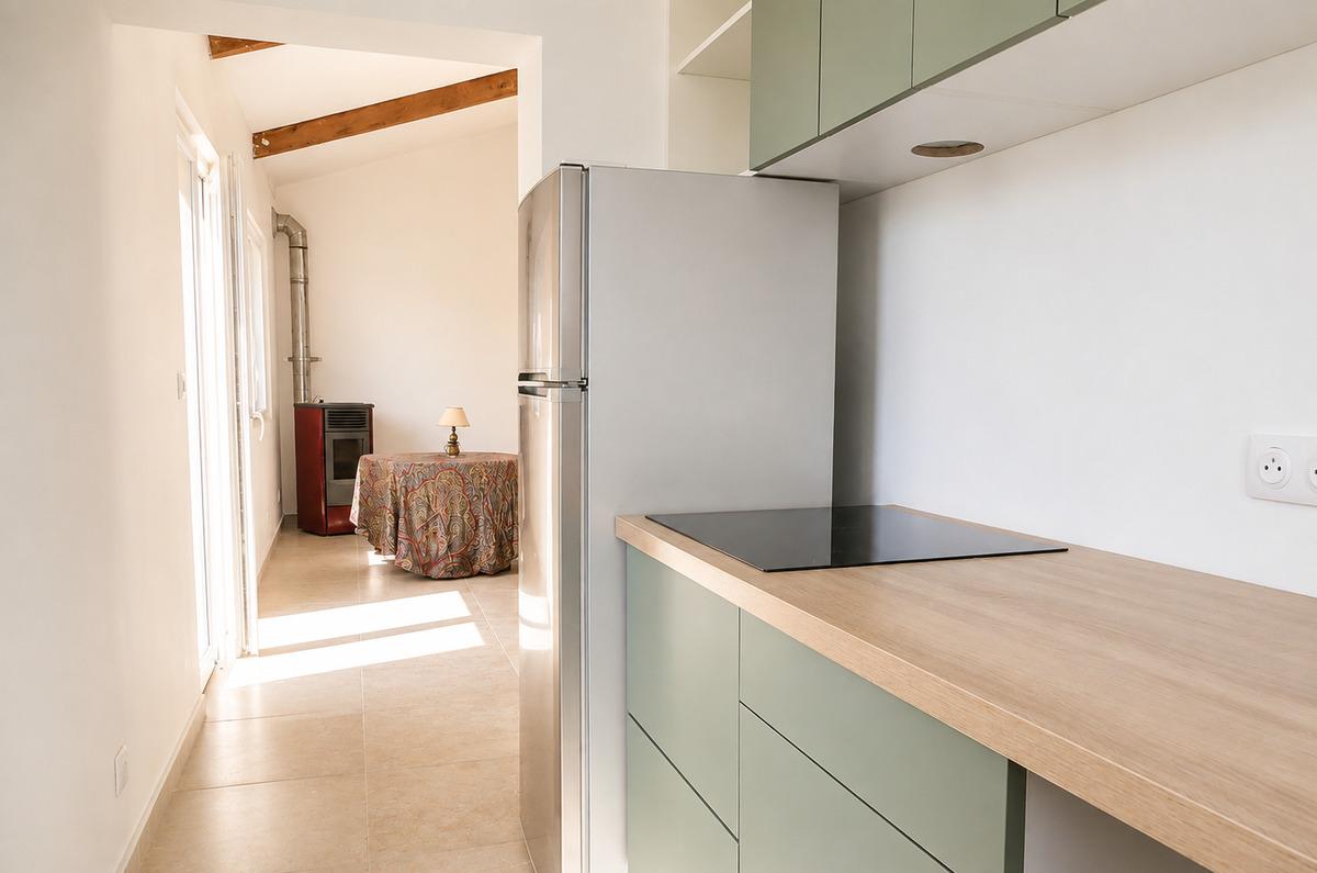 Petit loft neuf, a proximit� du bourg de palais