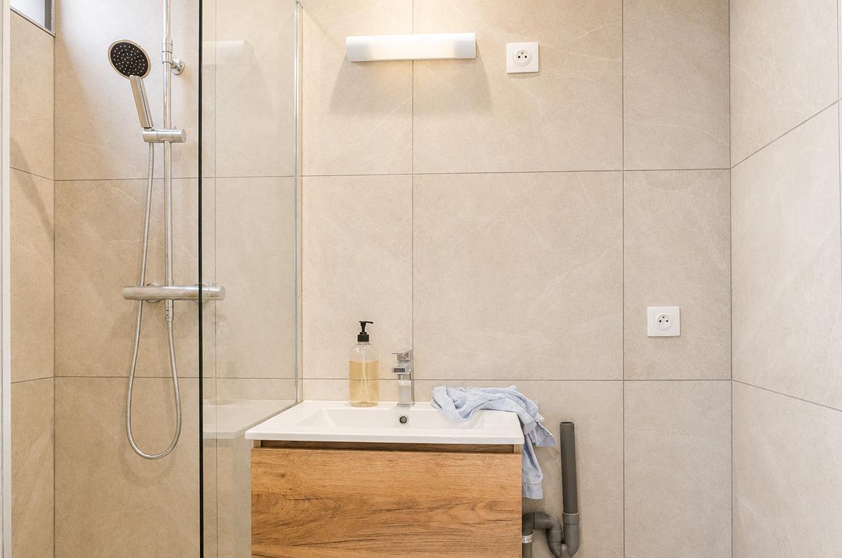 Petit loft neuf, a proximit� du bourg de palais