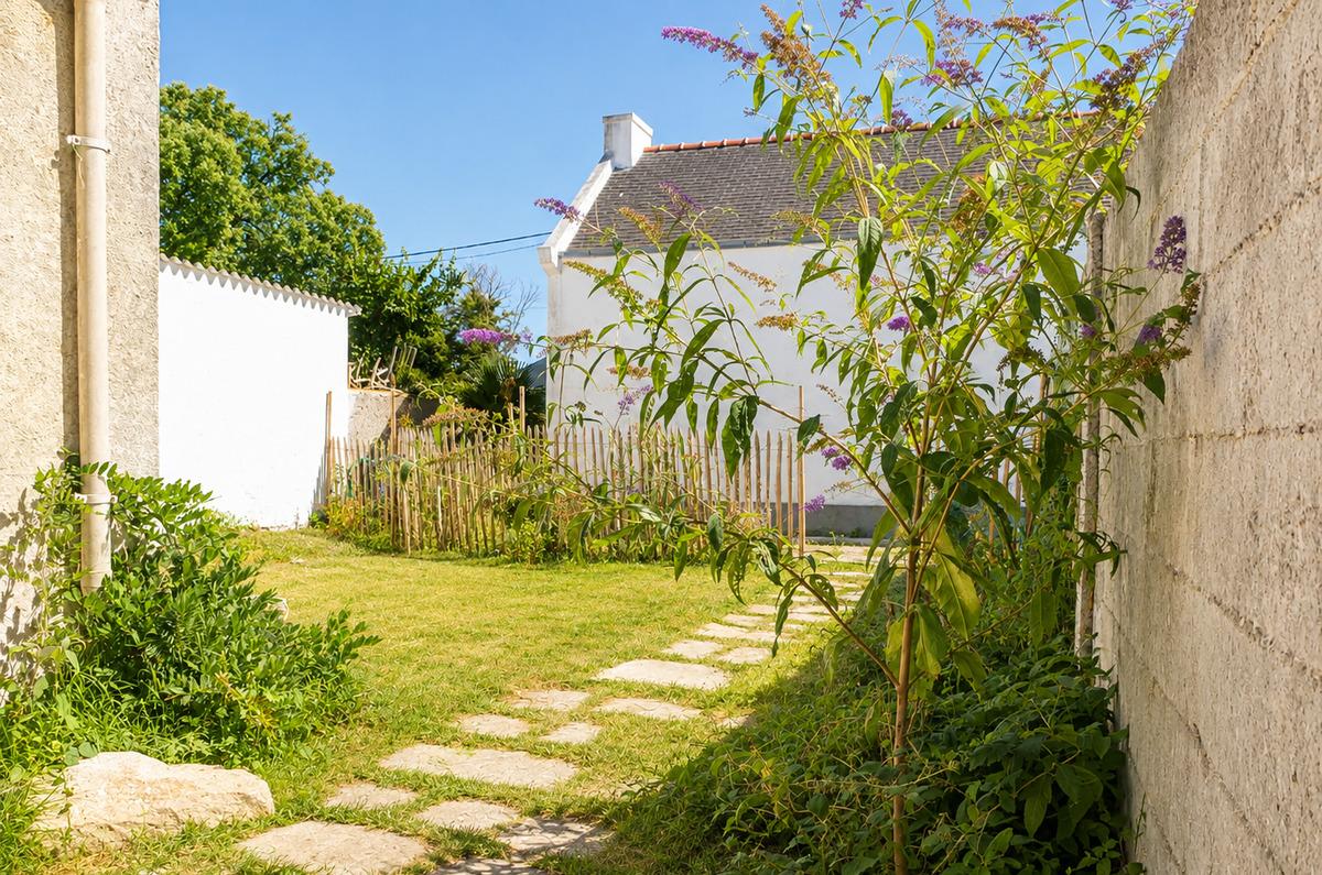 Petit loft neuf, a proximit� du bourg de palais