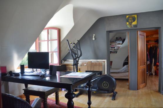 Derni�re maison du village, � 500 m�tres de la plage d'Herlin