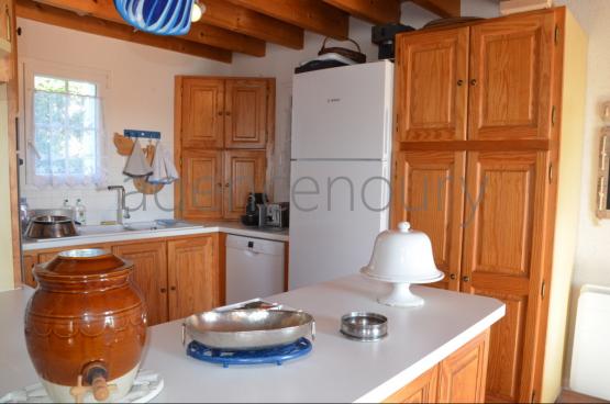 Nous avons �t� s�duits par la vue extr�mement d�gag�e qui porte tr�s au loin, au-dessus d'un vallon.