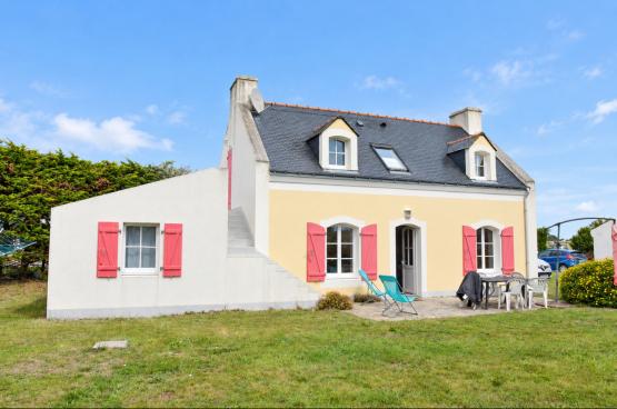 Belle maison belle isloise offrant un cadre de vie paisible dans un hameau proche de Bangor  