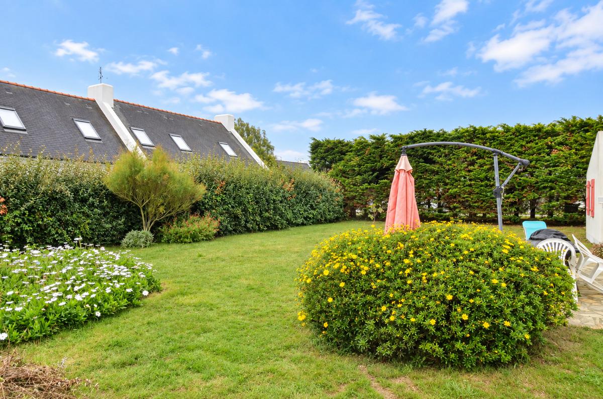 Belle maison belle isloise offrant un cadre de vie paisible dans un hameau proche de Bangor  