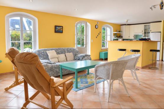 Belle maison belle isloise offrant un cadre de vie paisible dans un hameau proche de Bangor  